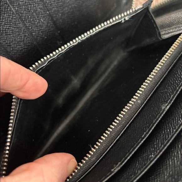 Louis Vuitton Black Taiga Leather Zippy Travel Organizer Wallet Clutch - Picture 7 of 16